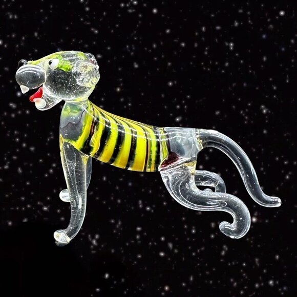Miniature Art Glass Tiger Figurine Paperweight Glass Multicolor 3.5”Wide - Picture 1 of 9